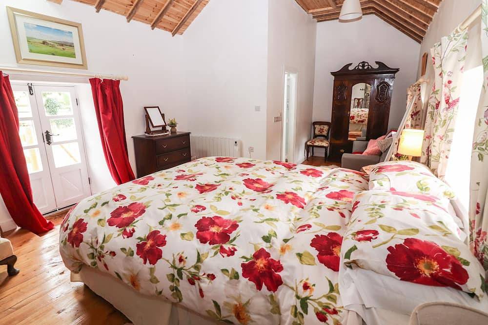 The Dairy, with open fire in Ardfinnan, County Tipperary in County Tipperary