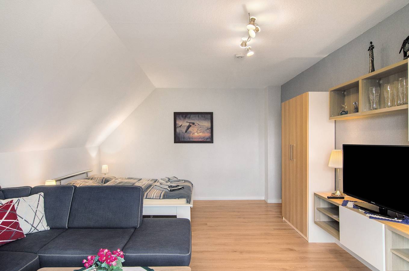 Ganze Wohnung, Ferienwohnung 'Swaalvkenüst' mit Balkon und Wi-Fi in Rorichum, Moormerland