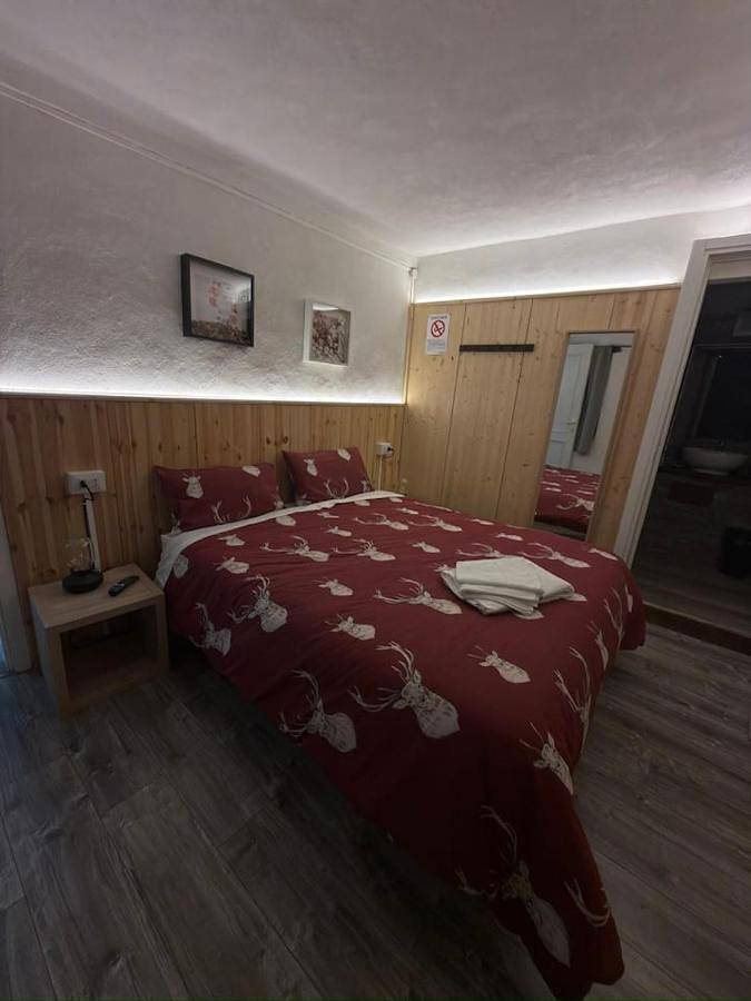 Gîte pour 4 personnes, avec Balcon et Terrasse ainsi que Jardin et Vue à Locana