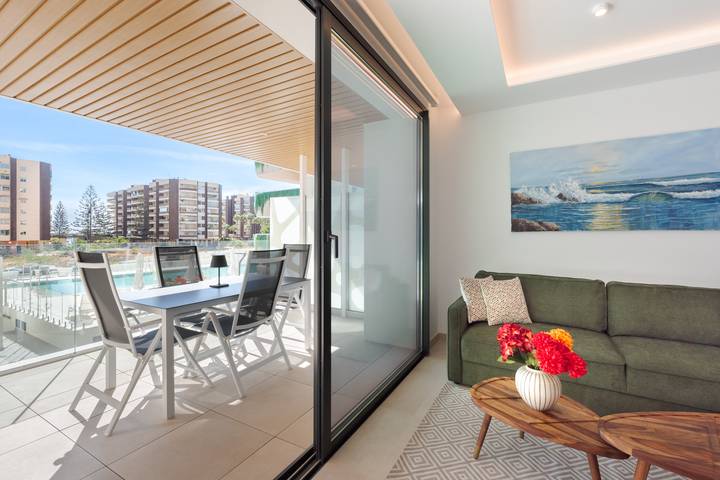 Geheel appartement, Jade Tower | 2-Bedroom Coastal Luxury Apartment in Fuengirola in Playa del Castillo (Fuengirola), Fuengirola