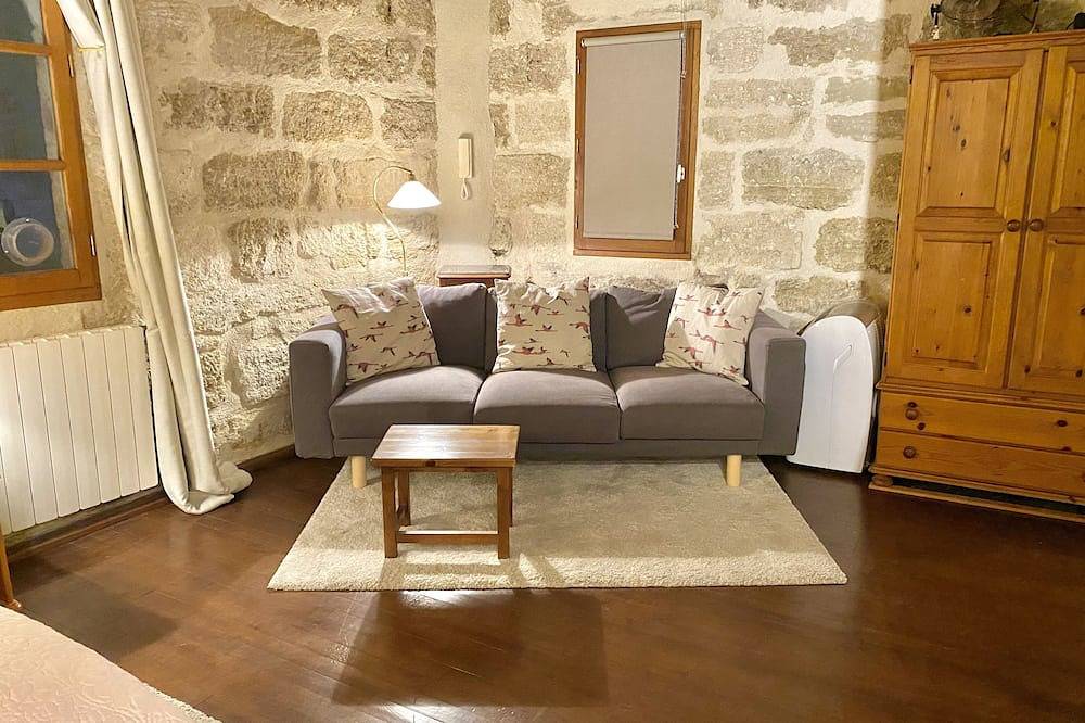 Unique house with character and comfort in the historic center of Pezenas in Pézenas, Côte d'Améthyste