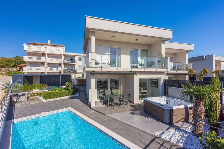 Ferienhaus für 4 Personen, mit Garten und Balkon, mit Haustier in Crikvenica