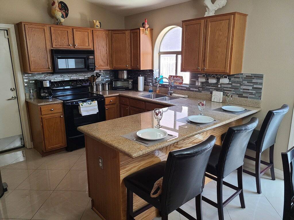 Beautiful House Near Downtown Gilbert! House is fully upgraded. in Gilbert, Maricopa County