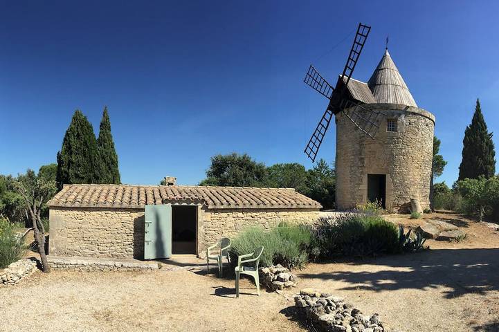 Maestro Moulin Cornille in Castillon-du-Gard, Region de Nimes