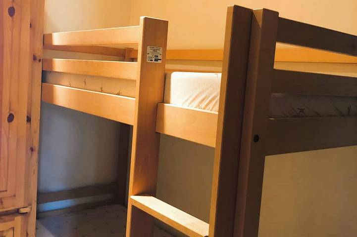 Ganze Wohnung, ❄️ La Plagne–Les Coches ❄️ Sleeps 6 • 2Br + cabin • 2Ba • Ski-in/ski-out ⛷️ in Bellentre, La Plagne-Tarentaise