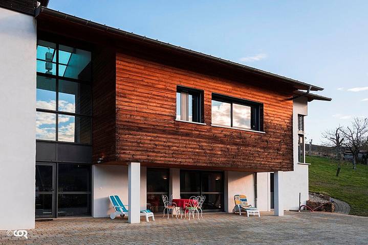 Gîte pour 4 personnes, avec jacuzzi ainsi que jardin et terrasse dans Rhône - 2