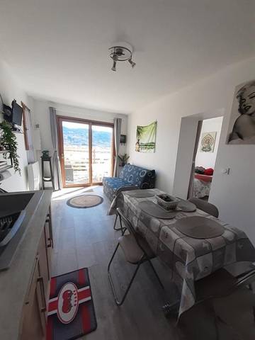 Gîte pour 5 personnes, avec jardin ainsi que vue et piscine à Seyne-les-Alpes