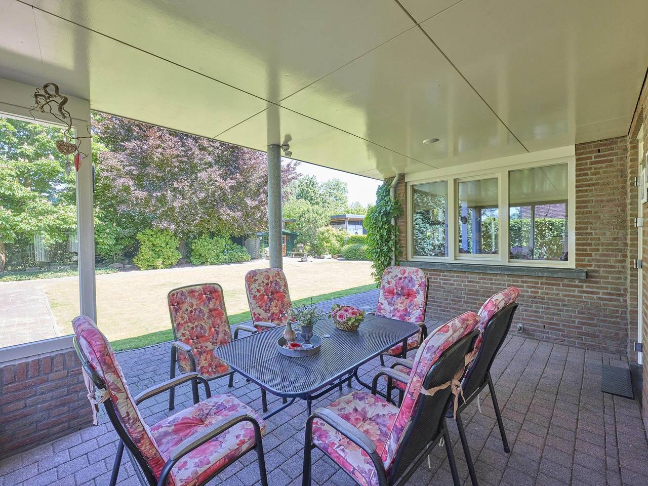 Moderne Ferienvilla mit besonderer Ausstattung
 in Panningen, Limburg (Niederlande)