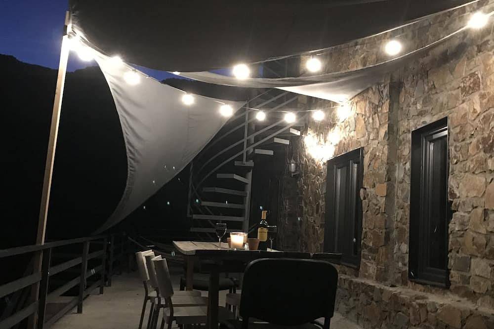 Spacious house (sleeps 7) with incredible view in Andorra