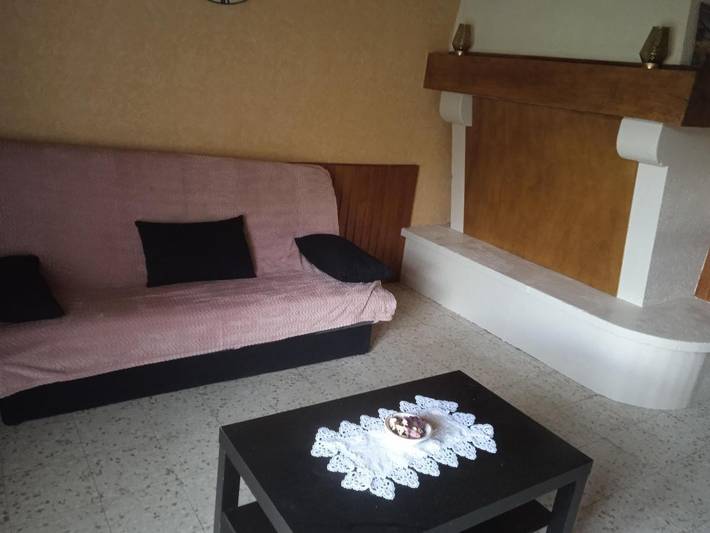 Location de vacances pour 2 personnes, avec vue et balcon, adapté aux familles à Mostuéjouls - 3