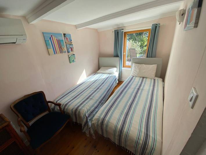 Gîte pour 4 personnes, avec jardin et piscine, adapté aux familles dans le Var - 4