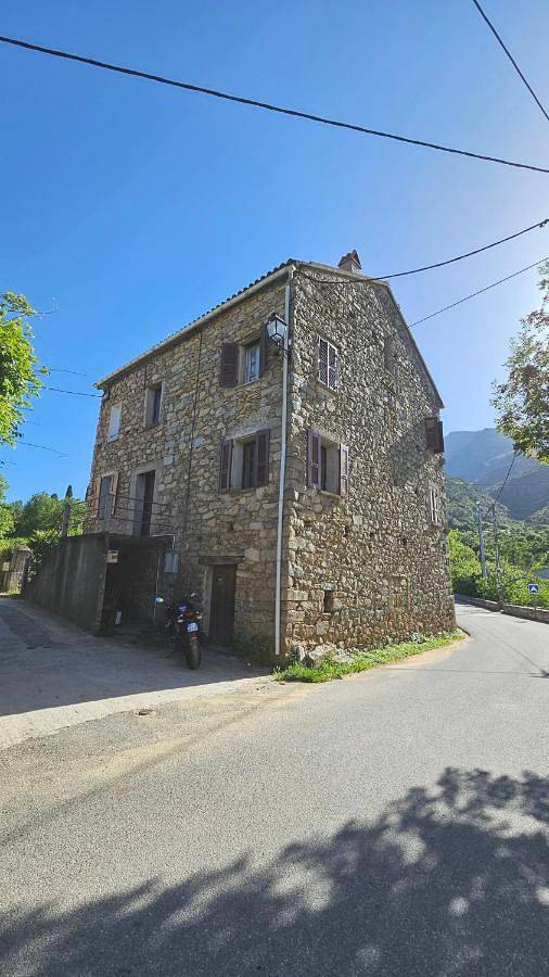 Gîte pour 3 personnes, avec jardin et vue à Casanova