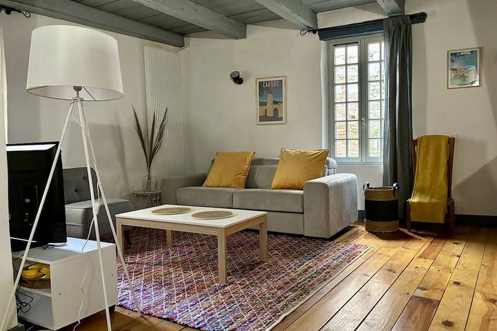 Maison de Ville Rénovée au Cœur du Vieux Cahors in Cahors, Quercy