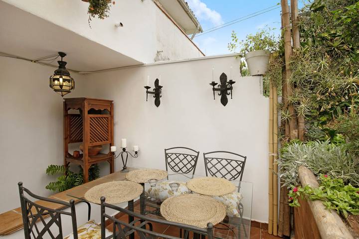 Apartamento entero, Apartamento vacacional "Jardín Del Sol planta baja" con terrazas privadas, jardín privado y Wi-Fi in Guayonje, Tacoronte