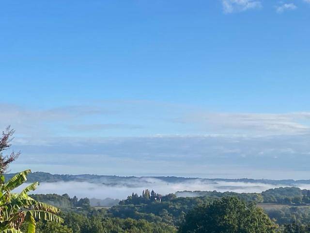 Hôtel pour 2 personnes, avec jardin ainsi que vue et piscine à Marquay - 3