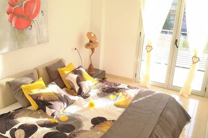 Ferienwohnung für 7 Personen, mit Pool und Balkon in Badalona - 2