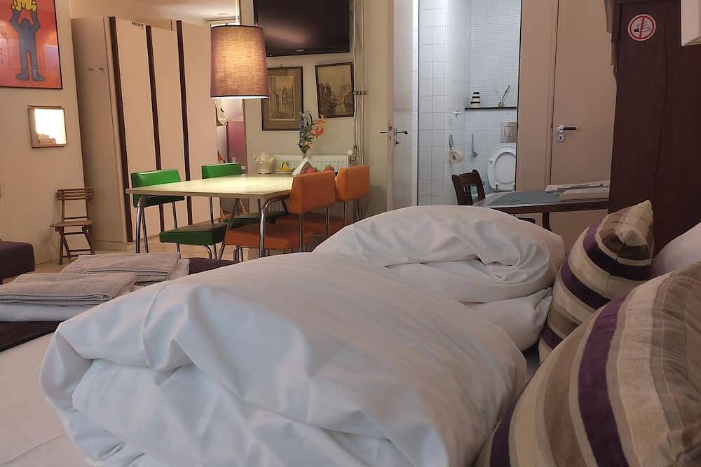 Studio53Amsterdam-Jordaan B&B. Next to Anne Frank House in Jordaan, Holländische Küste