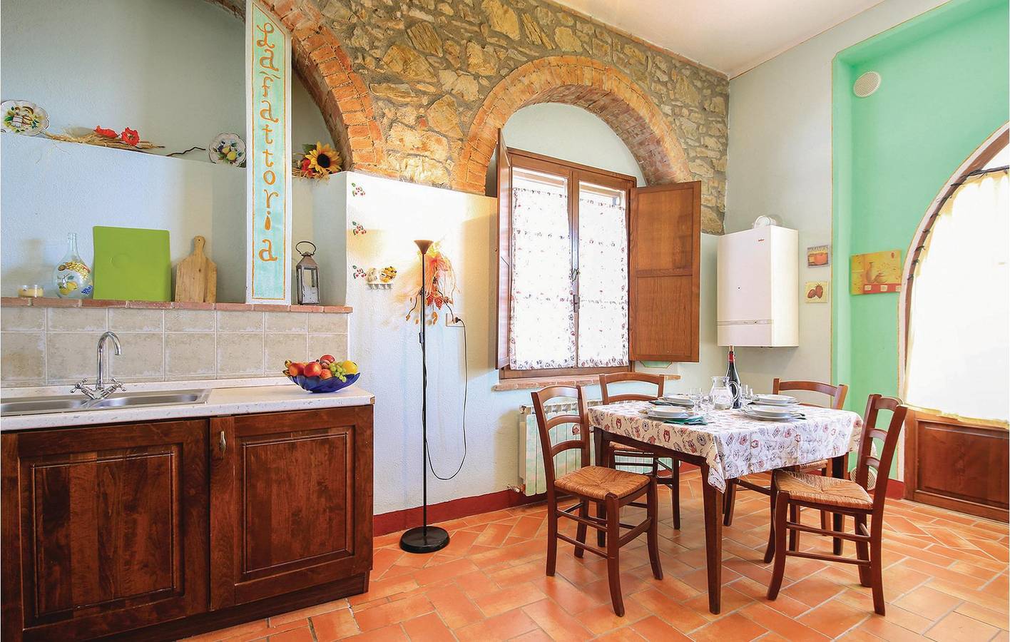 Appartement de vacances entier, Appartement au bord de la piscine avec parking et cuisine in Pomarance, Riserva Naturale di Monterufoli