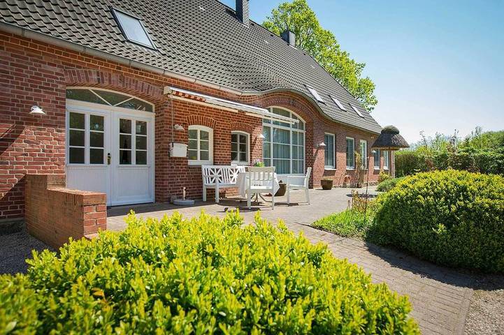 Ferienhaus für 18 Personen, mit Garten in Fresendelf