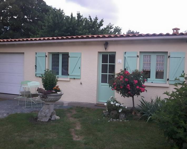 Maison de vacances pour 2 personnes, avec Jardin à Coulon