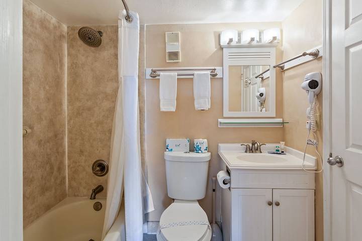 Vacation rental for 5 people, with terrace in Crescent Beach