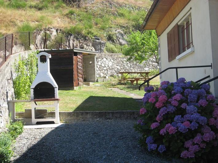 Gîte pour 6 personnes, avec terrasse et jardin, animaux acceptés à Arreau - 3