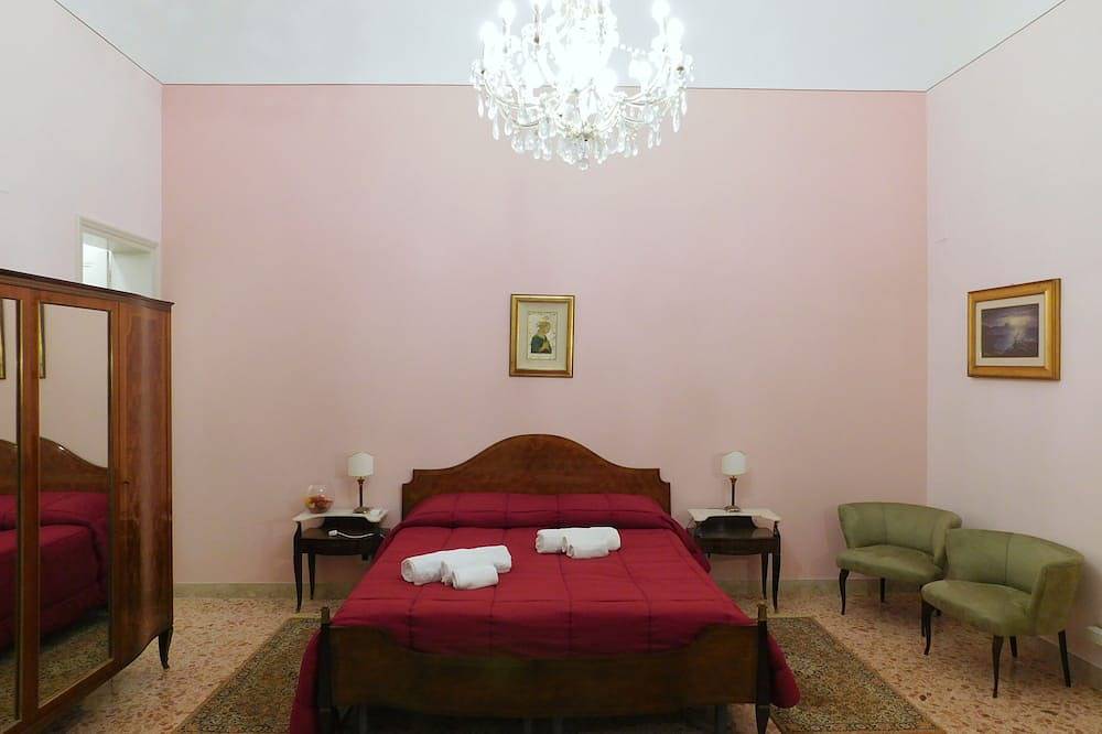 Apartamento entero, Amplio apartamento para uso exclusivo en el mar. in Trapani, Provincia de Trapani