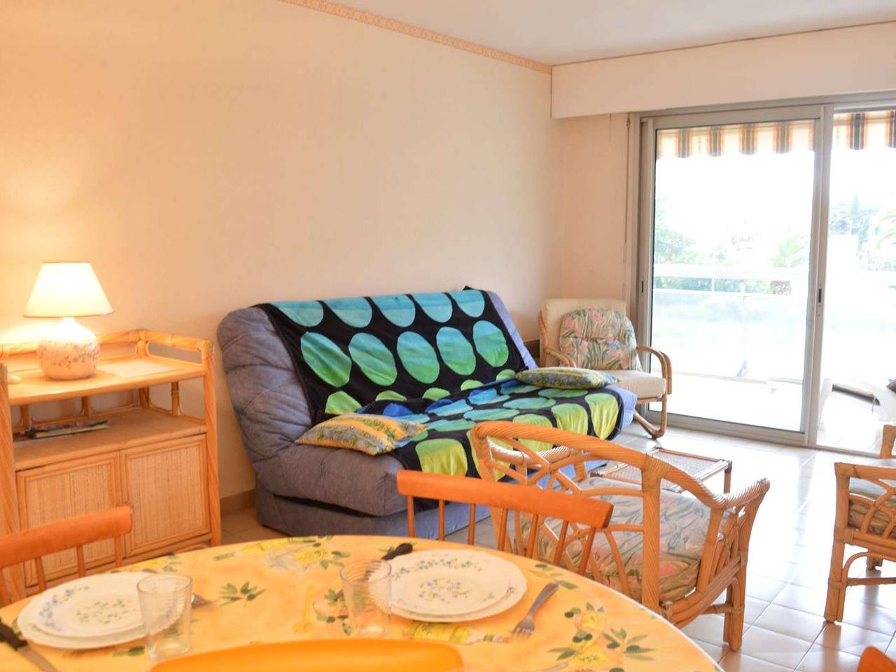 Appartement entier, Appartement 2 pièces à Fréjus avec piscine, parking et à 300m des commerces in Fréjus Plage, Fréjus