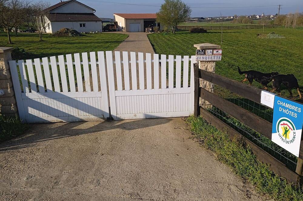 Casa Rural Tranquila con 5 Hectáreas Cerca de Briey y Longuyon in Lantéfontaine, Meurthe y Mosela