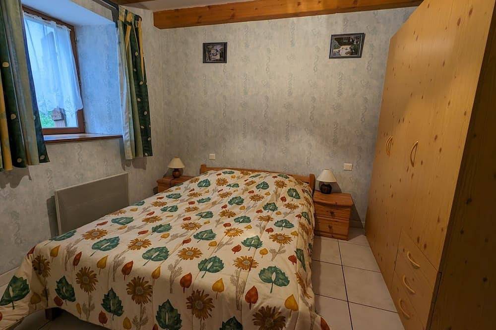 Gîte paisible à 650m d'alt., nature, cheminée, 3 ch. près de Remiremont & Plombières, terrasse, grand terrain in Girmont-Val-d'Ajol, Parc naturel régional des Ballons des Vosges