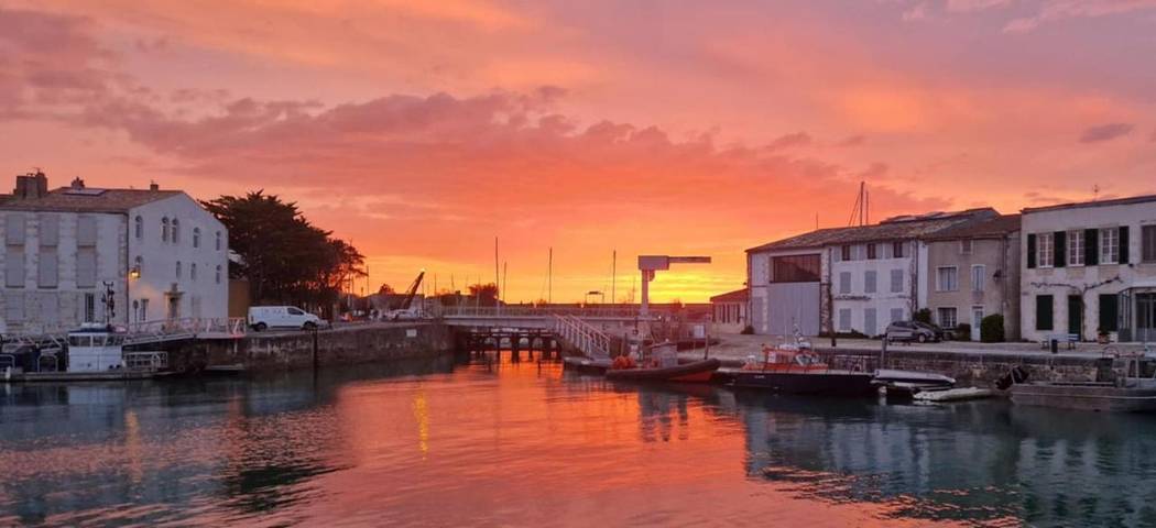 Location de vacances pour 2 personnes, avec jardin et vue dans Port De Saint Martin De Re - 3