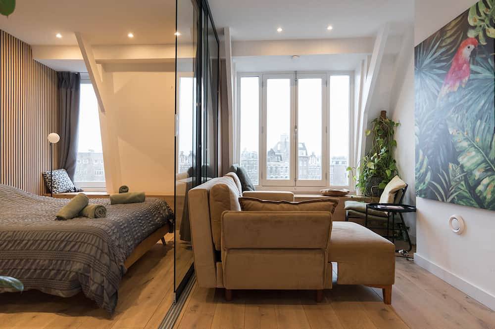 Canal view home in the heart of Amsterdam in Amsterdam Oud-West, Holländische Küste