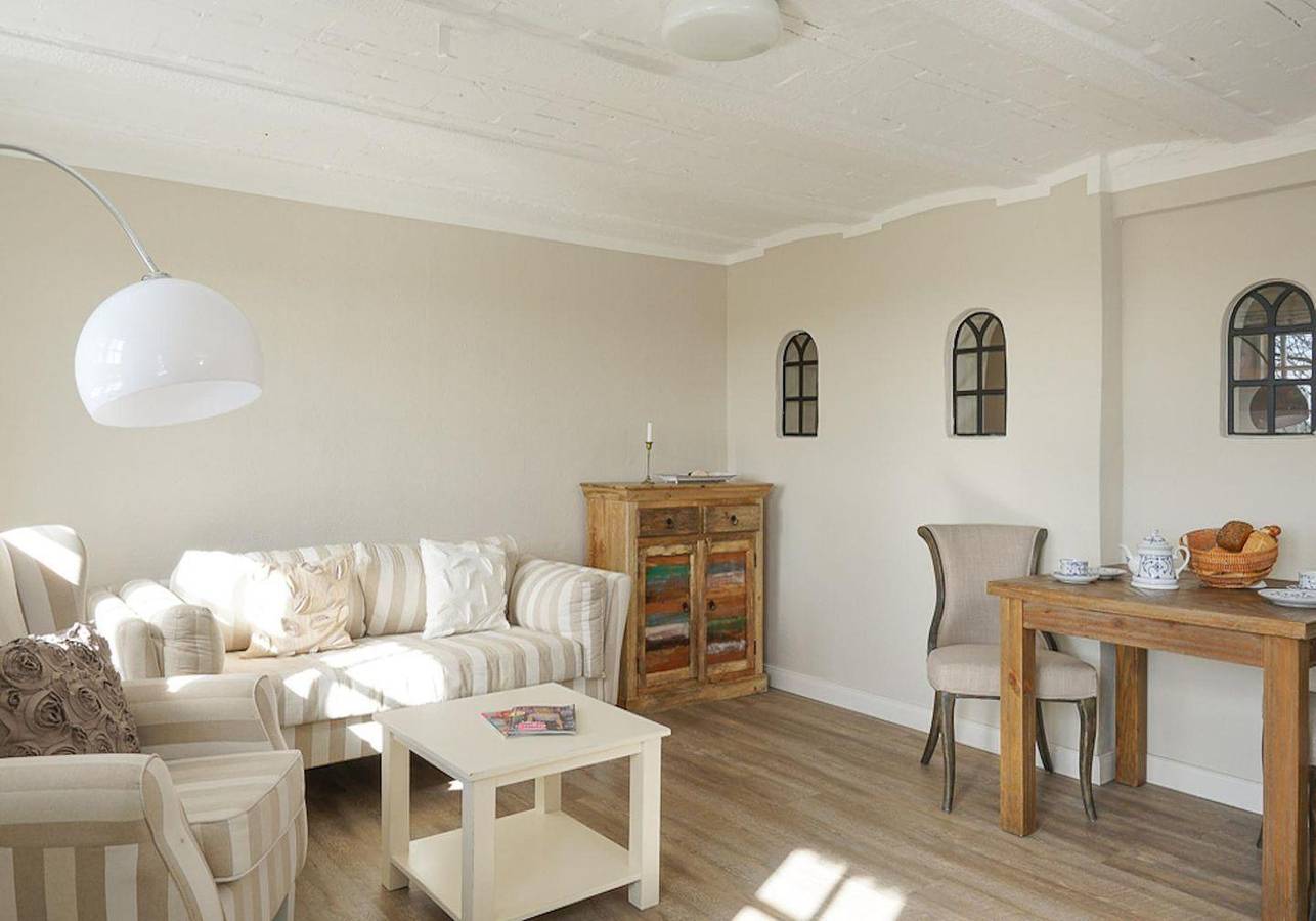 Ganze Ferienwohnung, Haubarg Ossenhoff Appartement Kälvstall in Tating, Eiderstedt