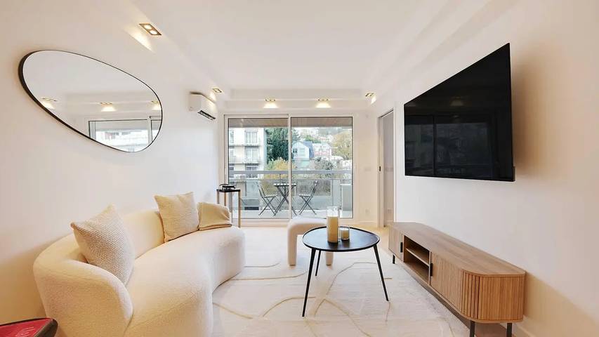 Gîte pour 5 personnes, avec balcon à Suresnes - 2