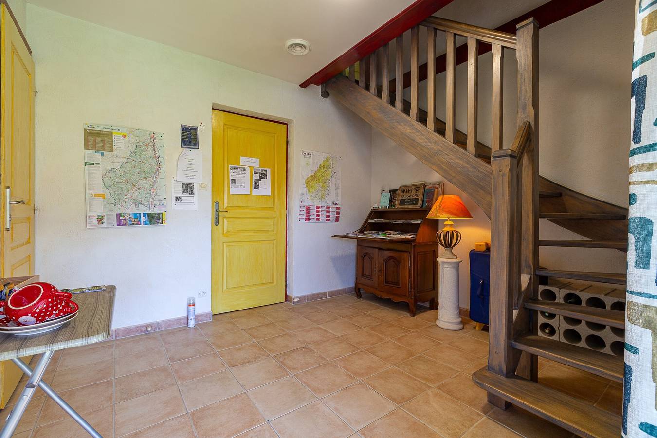 Gastenkamer Mondon le Haut '3 personen' met gedeeld zwembad, wifi en airconditioning, foto 7