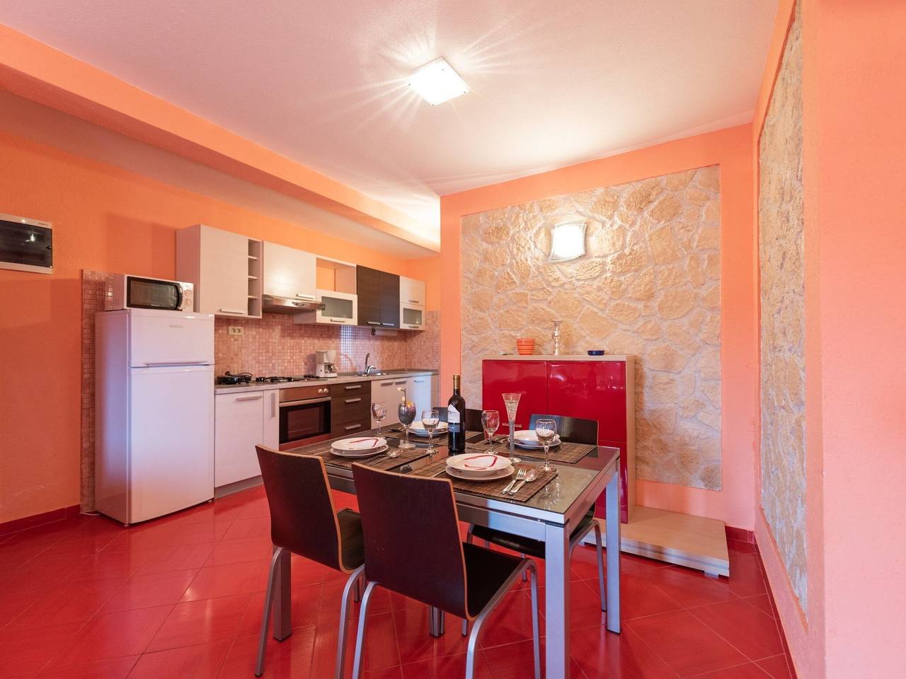 Cały apartament, Apartments Karen - One Bedroom Apartment with Balcony in Vinisce, Żupania splicko-dalmatyńska