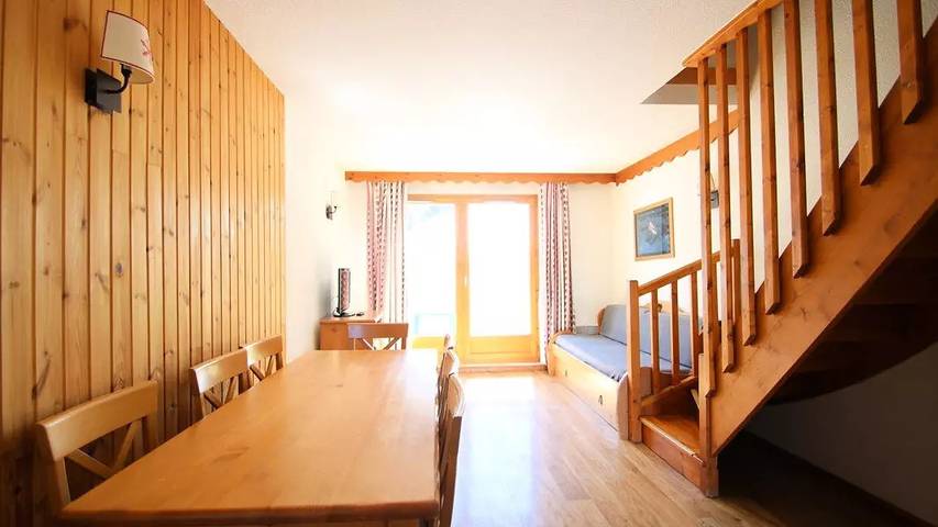 Gîte pour 7 personnes, avec piscine et vue, animaux acceptés à Puy-Saint-Vincent - 4