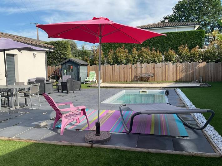 Location de vacances pour 6 personnes, avec jardin et piscine à Pompignac - 2