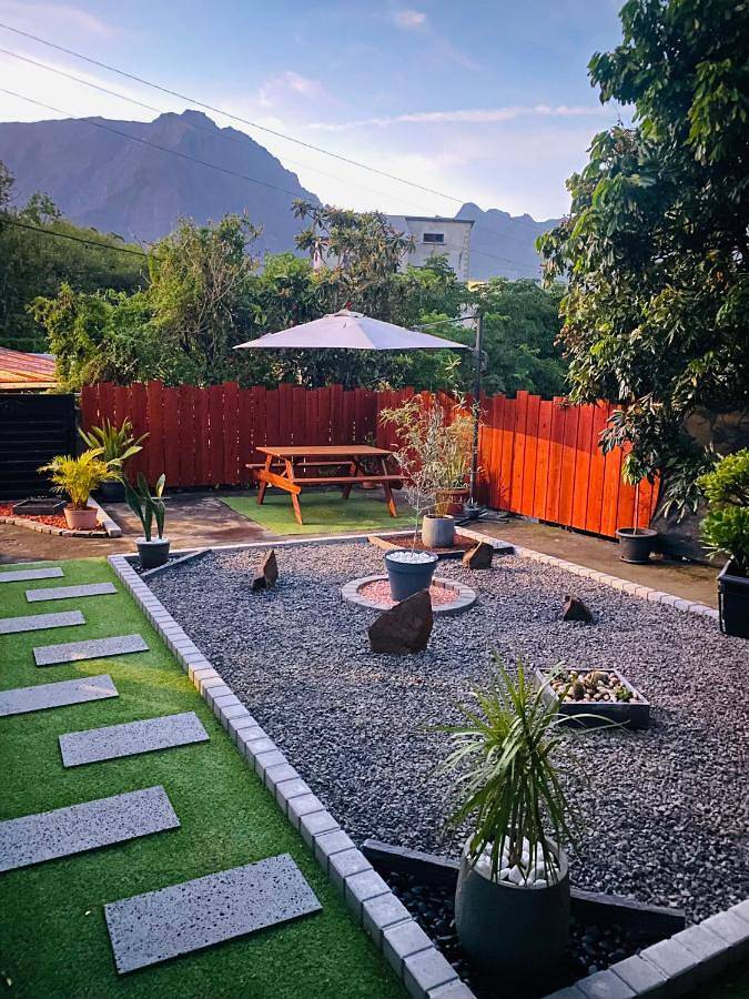 Maison de vacances pour 4 personnes, avec jardin ainsi que jacuzzi et terrasse
