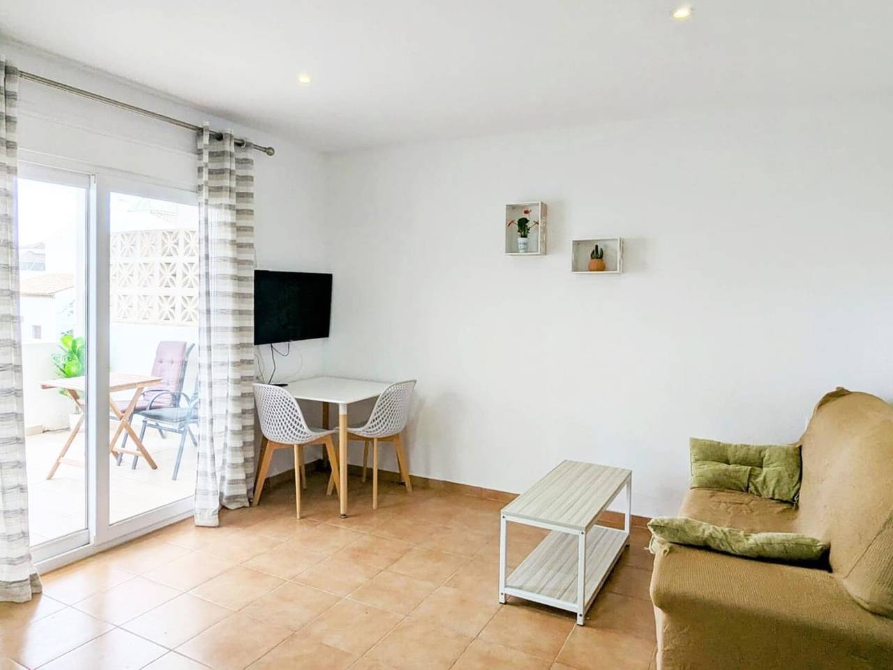 Apartamento vacacional entero, Ático torre del tajo derecha: Ático cerca del centro de Conil in La Fontanilla, Conil de la Frontera