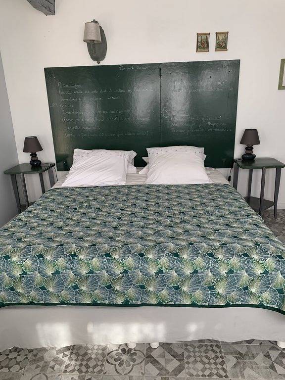 Chambre d’hôte pour 4 personnes, avec piscine et jardin à Marigny-Brizay