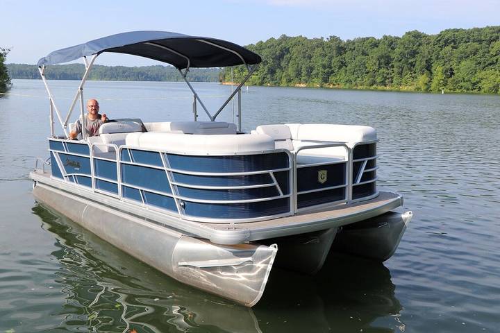 Vacation rental for 5 people, with terrace and pool, with pets in Kentucky Lake