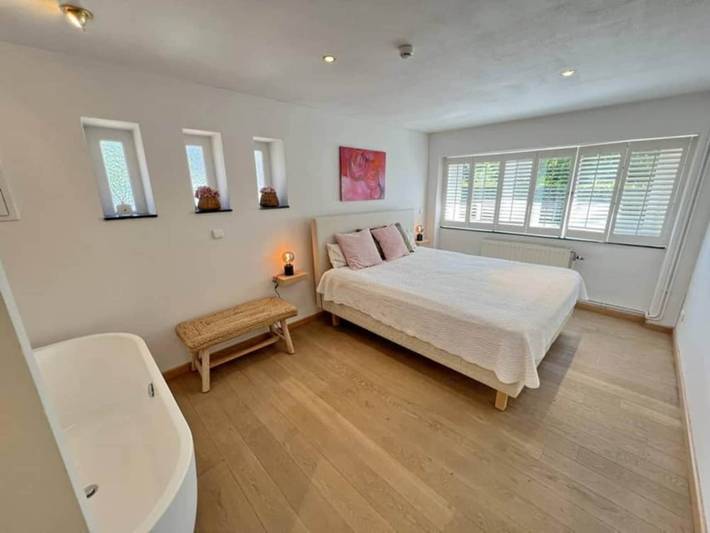 Location de vacances pour 8 personnes, avec terrasse et sauna, animaux acceptés à Rochefort (Wallonie) - 3