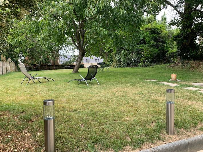 Location de vacances pour 6 personnes, avec jardin et terrasse à Lanouée - 2