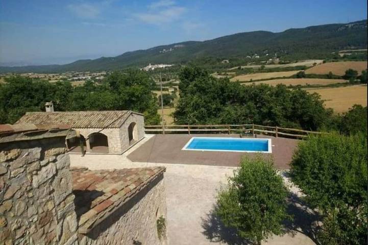 Casa de vacaciones para 18 personas, con jardín en La Llacuna
