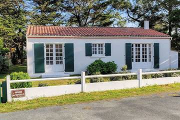 Gîte pour 6 personnes, avec jardin dans La Terrière