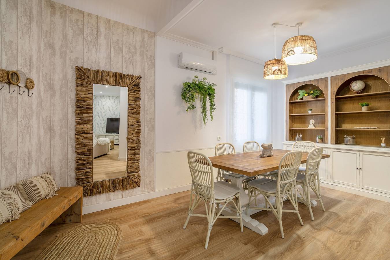 Vacation Home "Casa Ilusion" with Private Terrace & Wi-Fi in Agost, Alicante Province