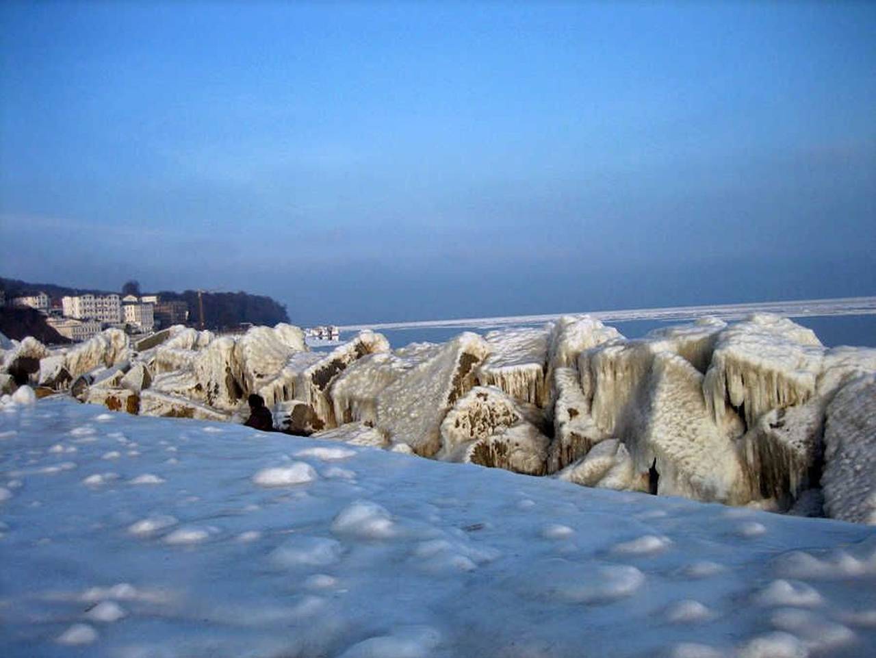 4 Sterne Reetdachhaus Hasel 1 mit Sauna, Kamin, Wlan - Dhh Hasel 1 in Puddemin, Poseritz