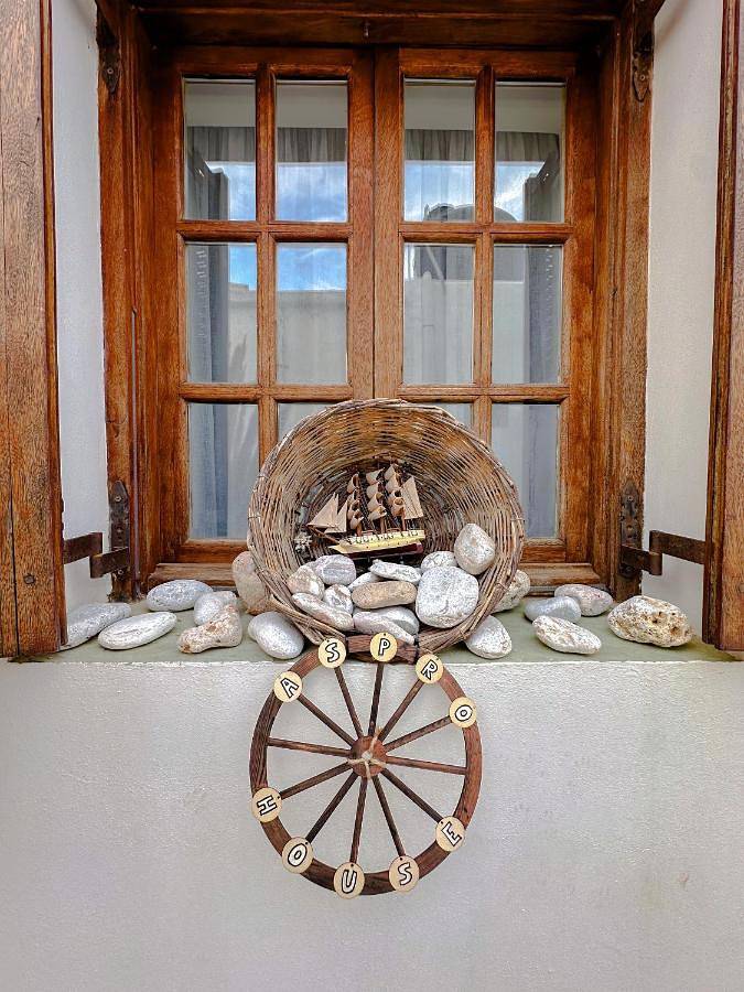 Location de vacances pour 5 personnes, avec vue et jardin dans Folégandros - 3