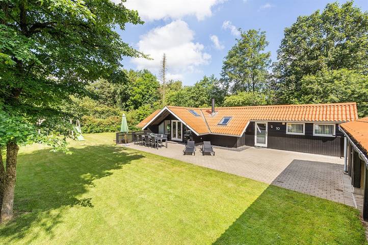 Ferienhaus für 8 Personen, mit Pool und Terrasse - 1